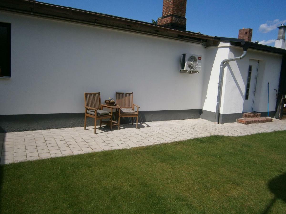 Wohnen Im Ehemaligen Kaminstudio Mit Klimaanlage Lägenhet Wittenberg Exteriör bild